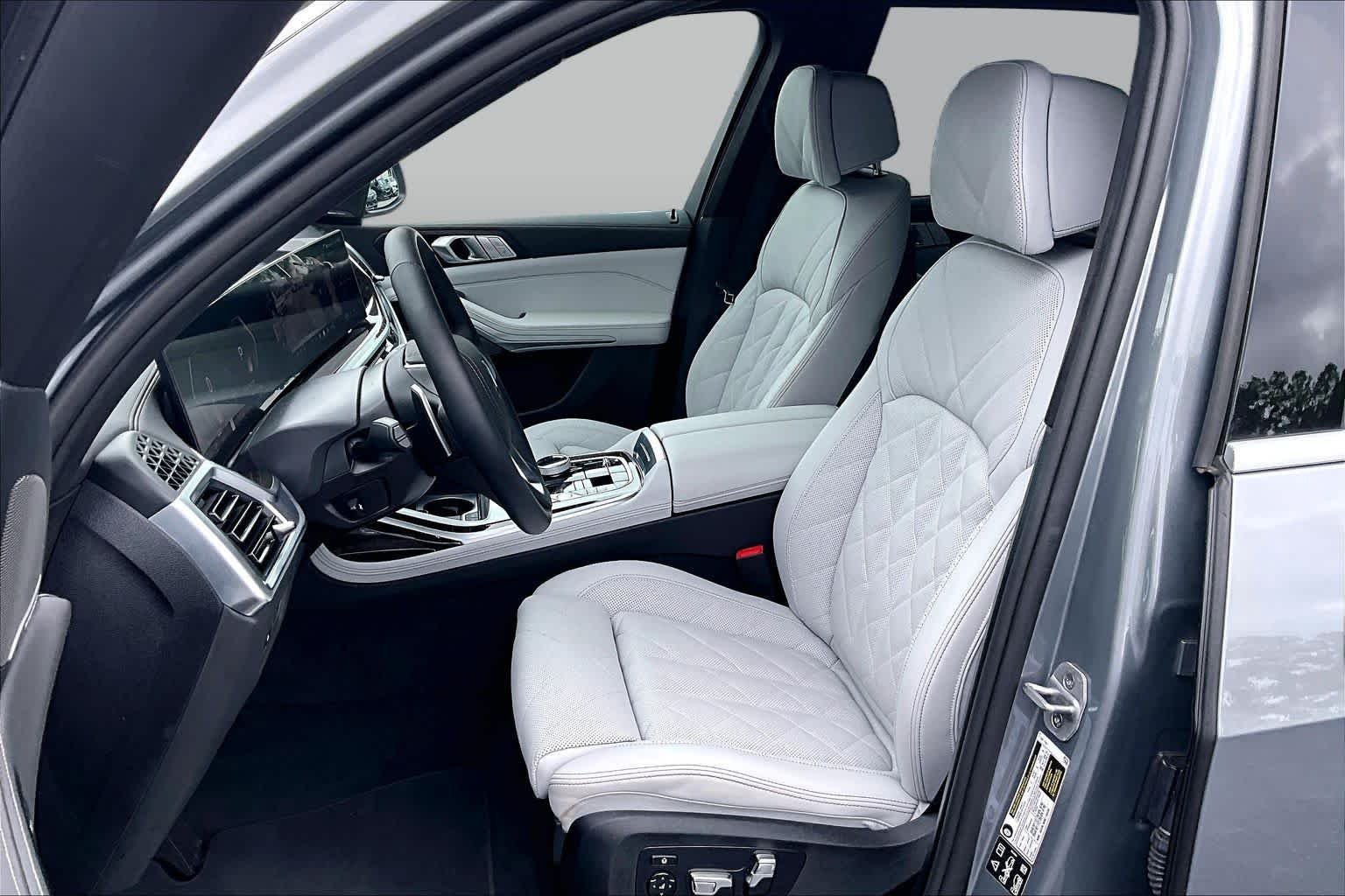 Certified Used 2026 Skyscraper Grey Metallic BMW xDrive40i image 8