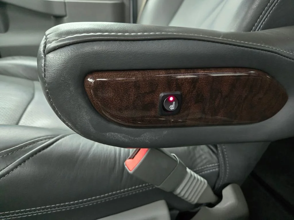 2021 Chevrolet Express Cargo Work Van - Photo 21