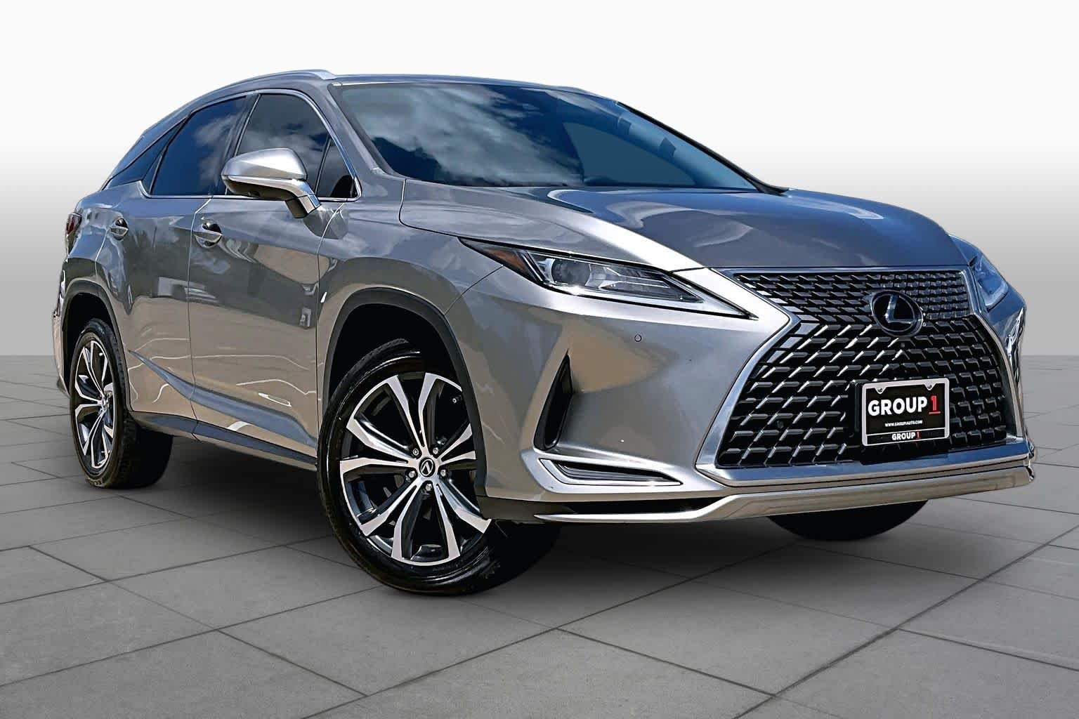 Used 2020 Atomic Silver Lexus  image 3