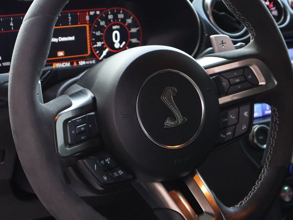 Used 2022 Oxford White Ford Shelby GT500 image 19