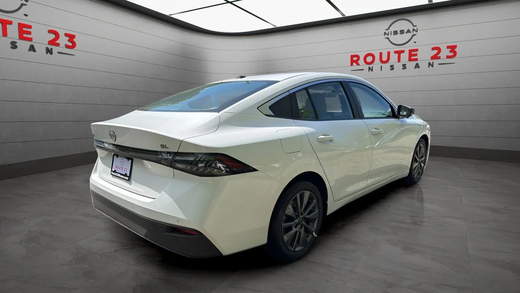 New 2026 White Nissan SL image 3