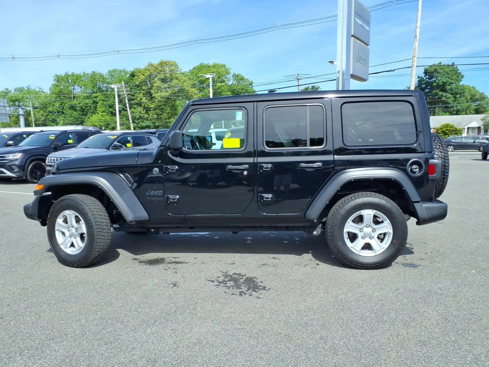 Used 2022 Black Clearcoat Jeep Unlimited Sport S image 12