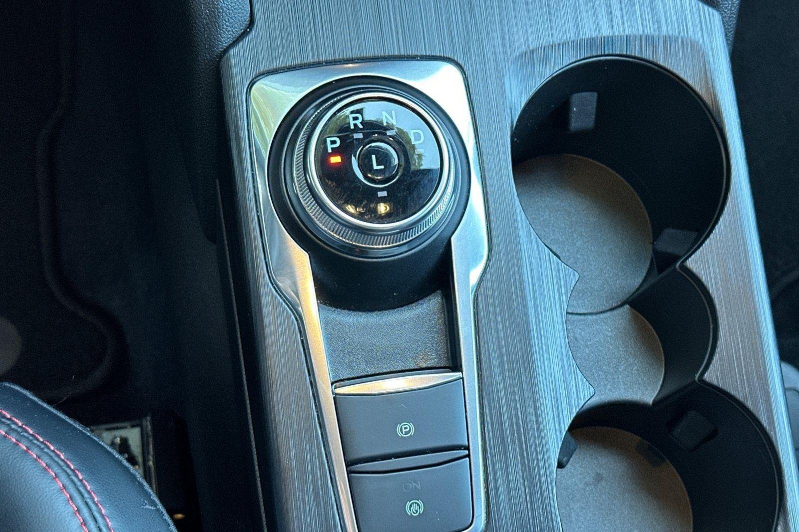 2025 Ford Escape Hybrid ST-Line - Photo 18