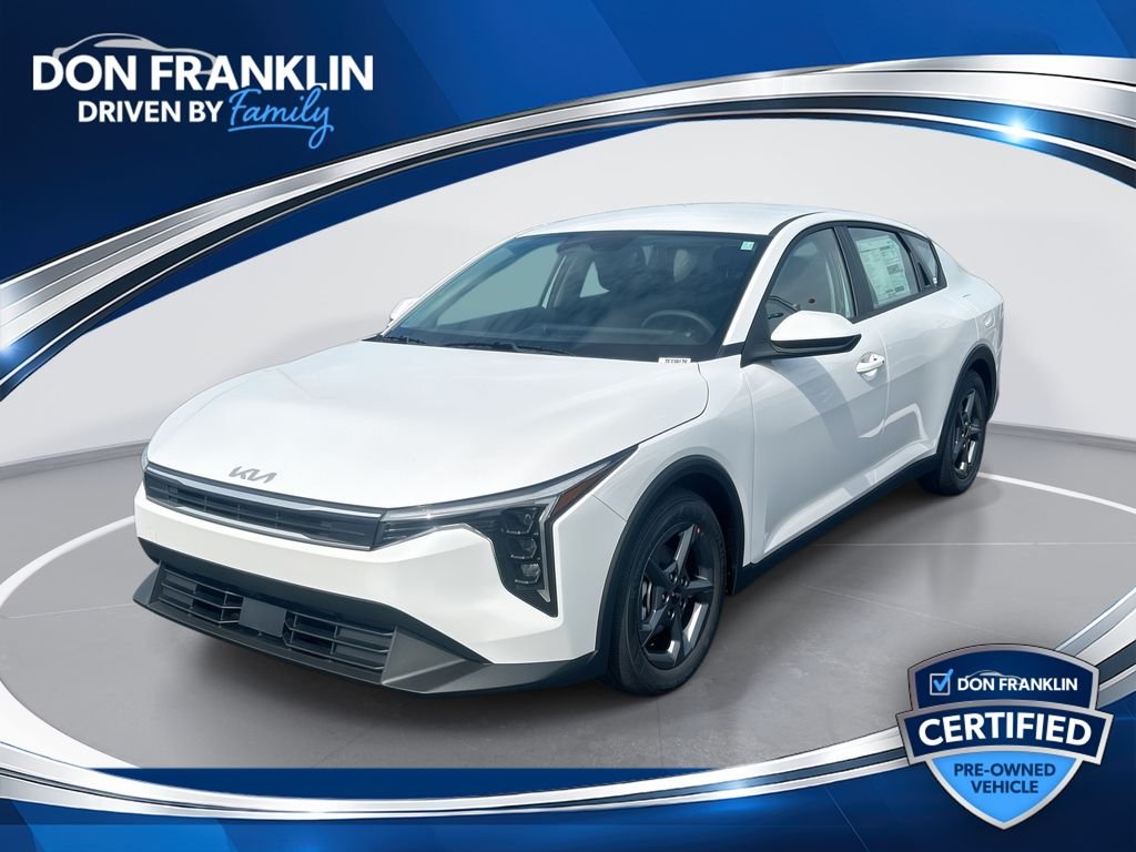Certified Used 2026 White Kia LXS image 1