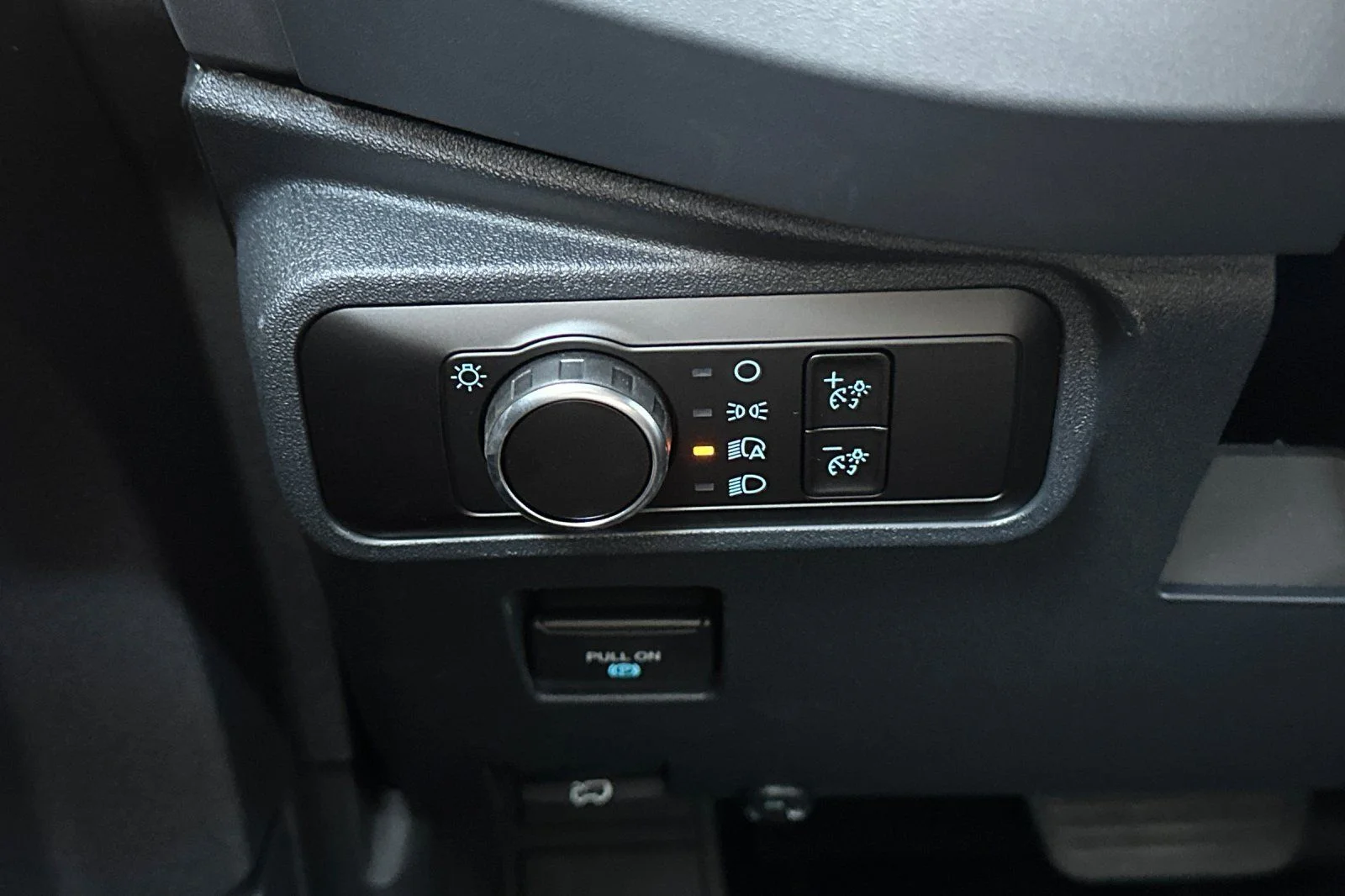 New 2026 Avalanche Gray Ford Badlands® image 27