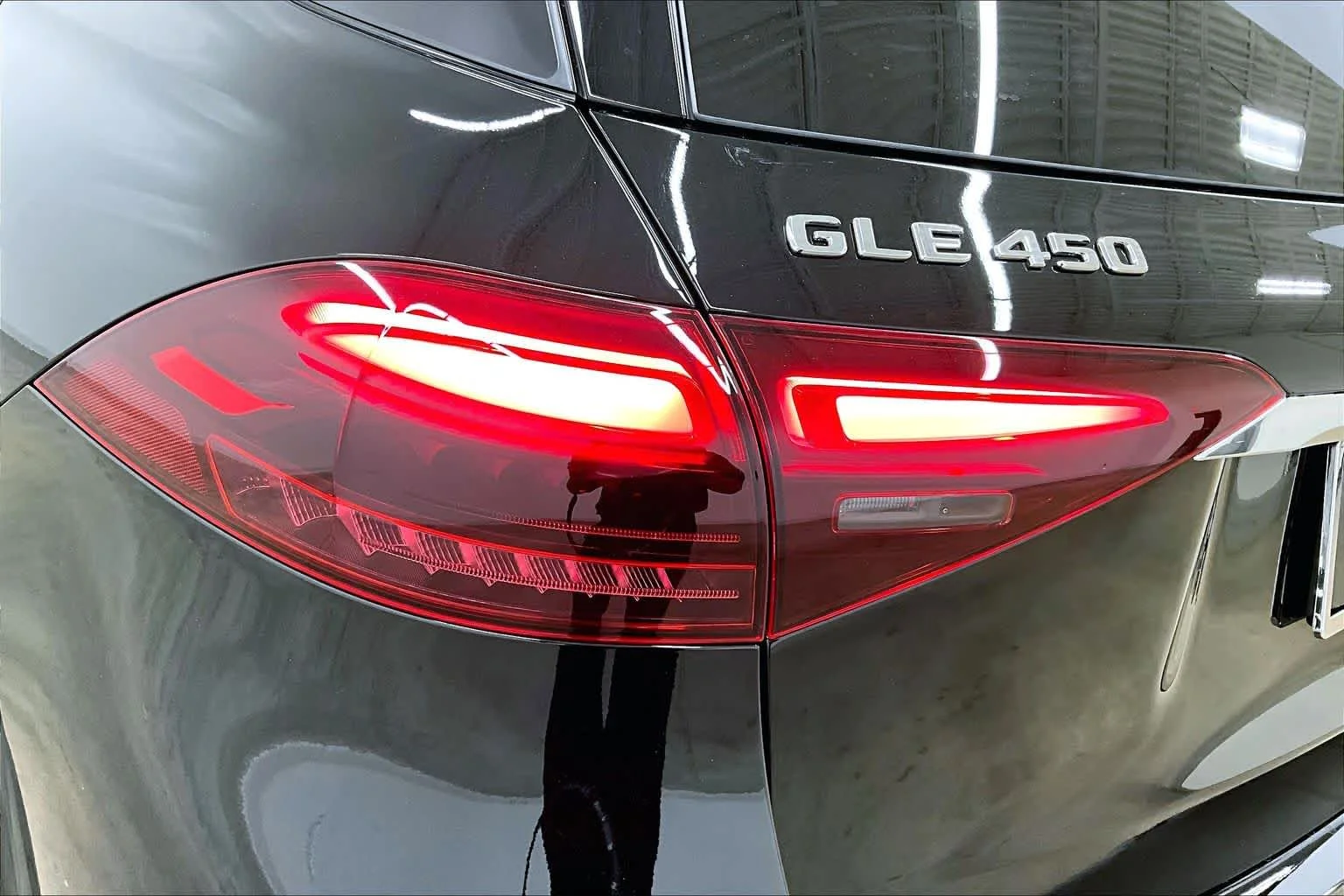 New 2026 Black Mercedes-Benz GLE 450 image 14