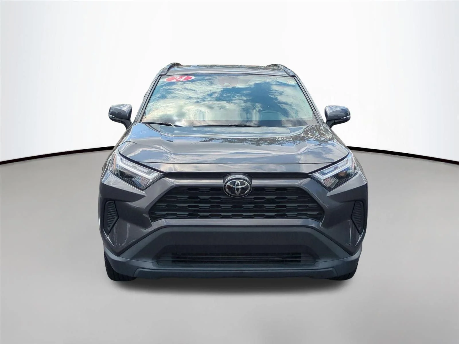 2024 Toyota RAV4 XLE - Photo 12