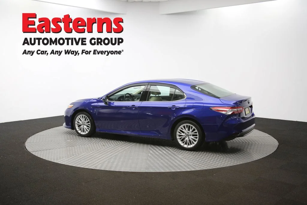 Used 2018 Blue Toyota XLE image 59