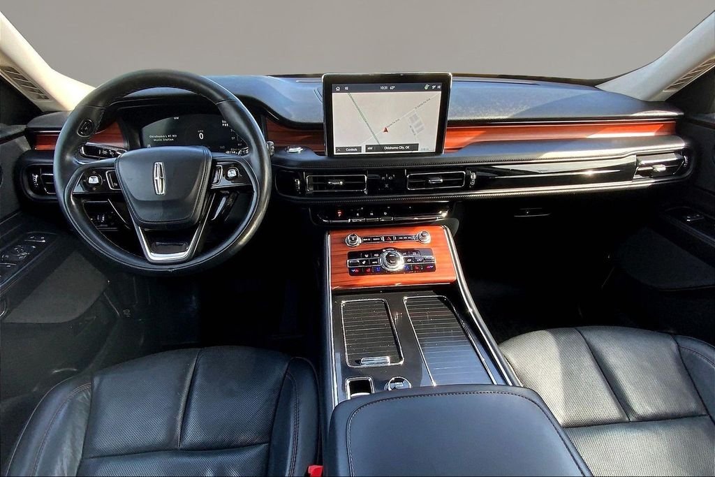 Used 2023 Black Metallic Lincoln Reserve image 15