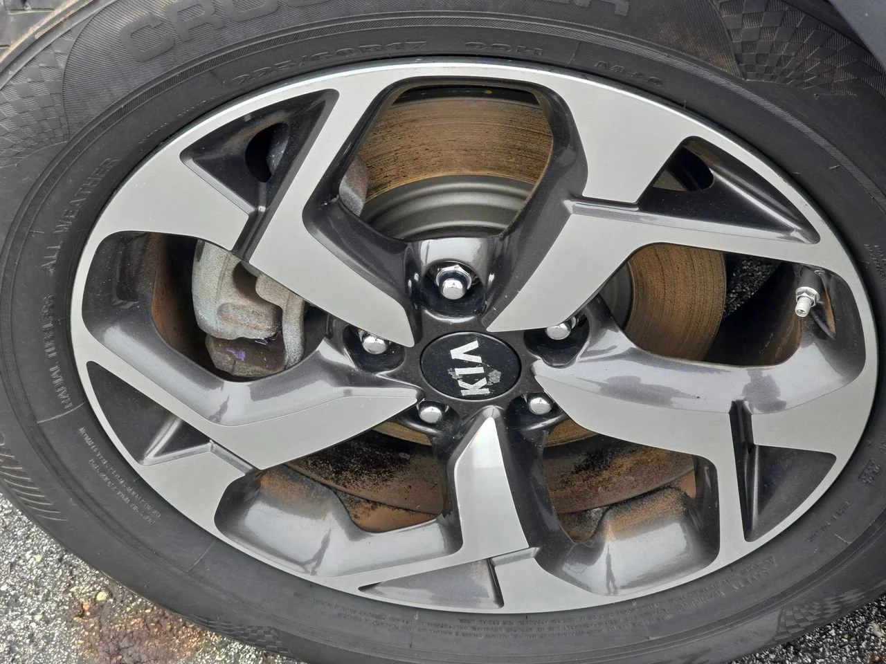Used 2020 Black Kia LX image 32