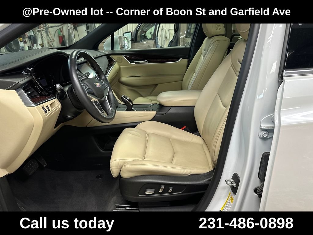 Used 2017 White Cadillac Premium Luxury image 14