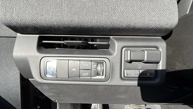 2026 GMC Sierra EV Elevation - Photo 12