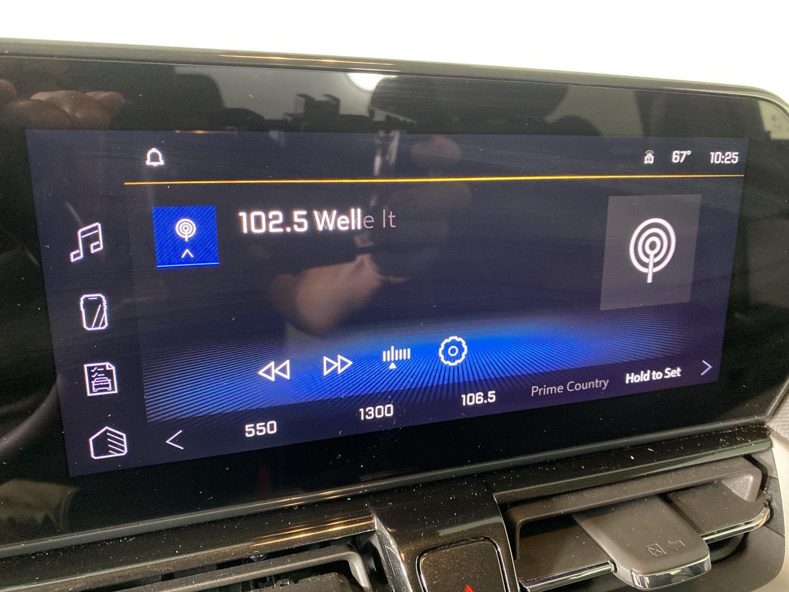 Used 2024 Fountain Blue Chevrolet LT image 16