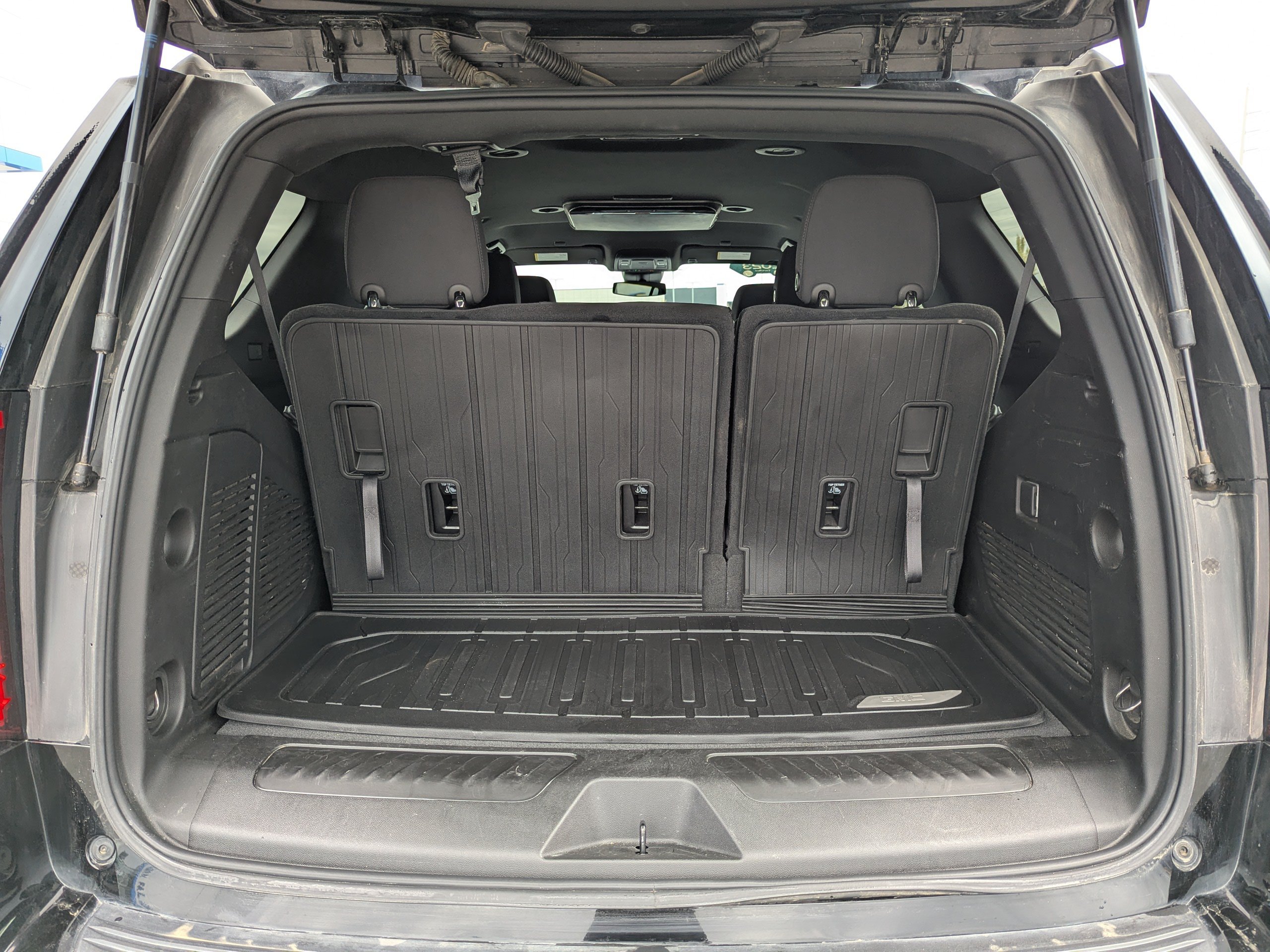 2023 GMC Yukon SLE - Photo 37