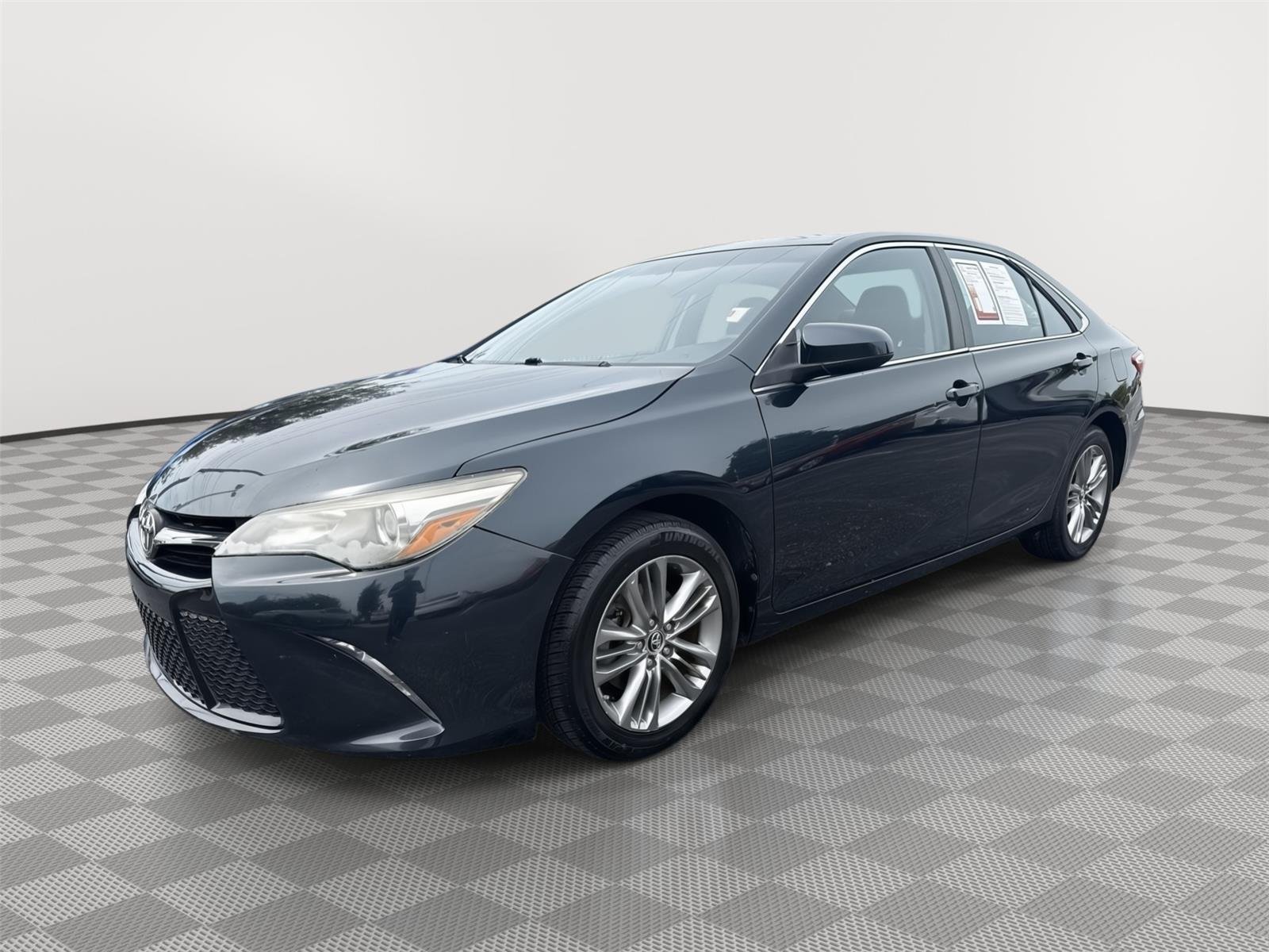 Used 2015 Toyota Camry SE with VIN 4T1BF1FK4FU100346 for sale in Kansas City