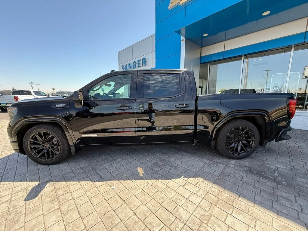 New 2026 Onyx Black GMC Elevation image 7