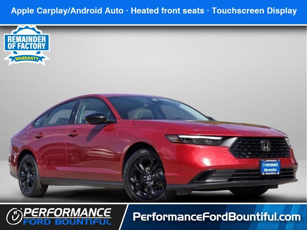 Used 2025 Radiant Red Metallic Honda SE image 1