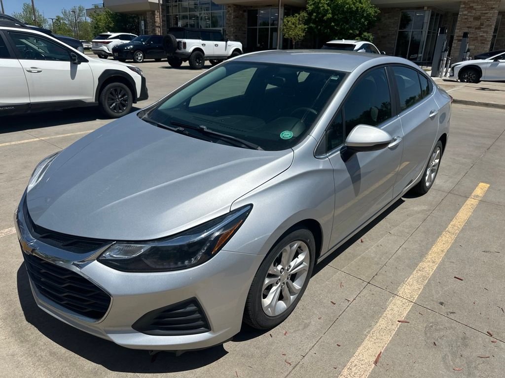 2019 Chevrolet Cruze 1LT Auto's photo