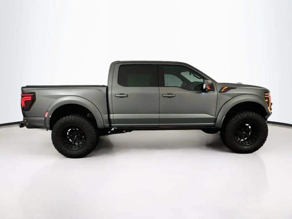 Used 2025 Gray Ford Raptor image 4