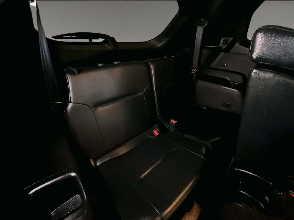 Used 2022 Black Mitsubishi SEL image 17