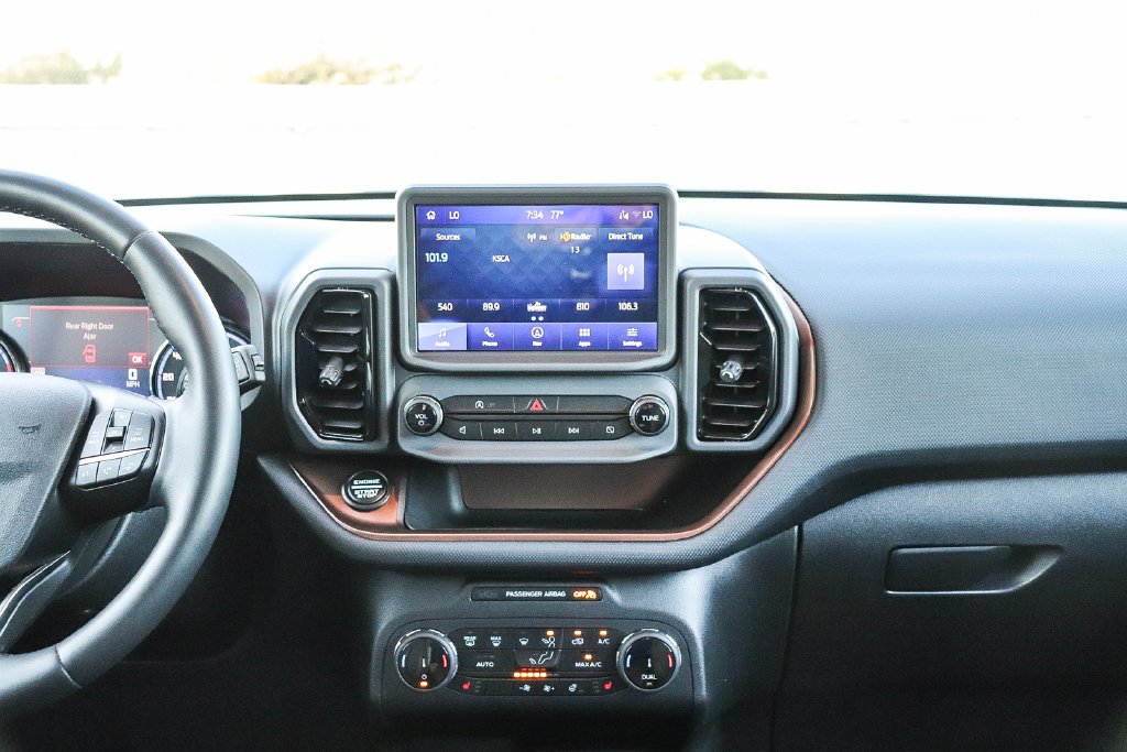 Used 2024 Gray Metallic Ford Outer Banks image 15