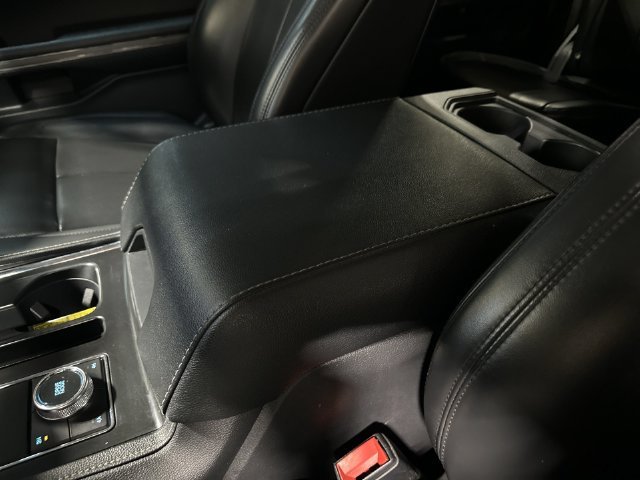Used 2022 Dark Matter Metallic Ford XLT image 28