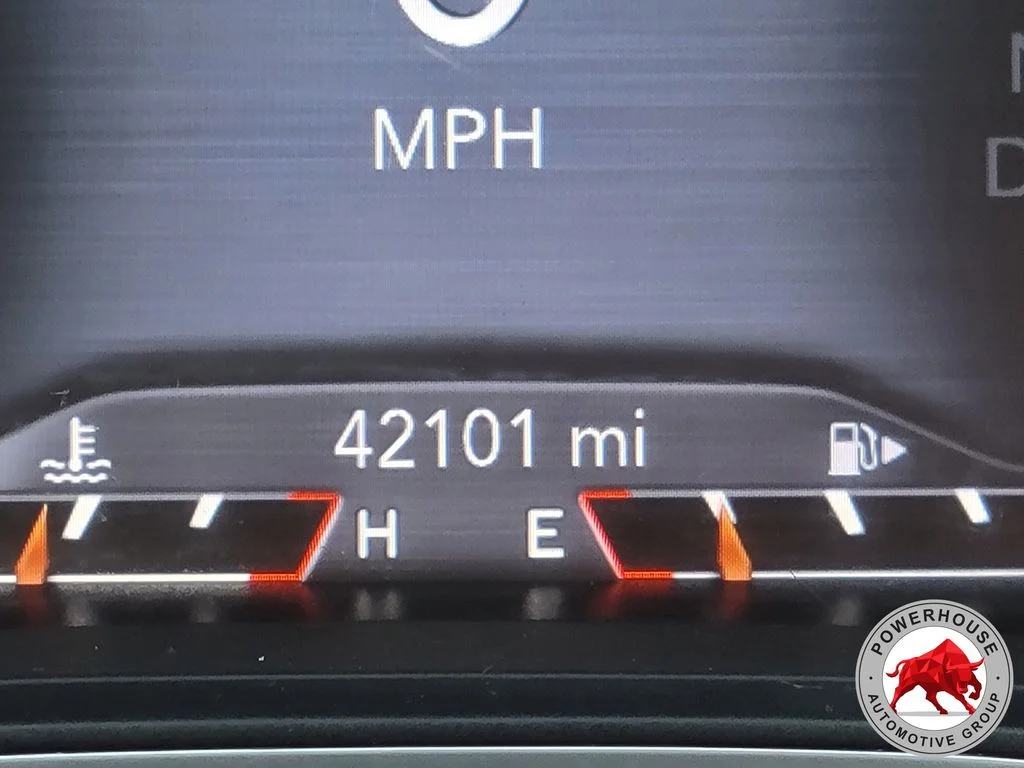Used 2022 White Jeep Latitude Lux image 36