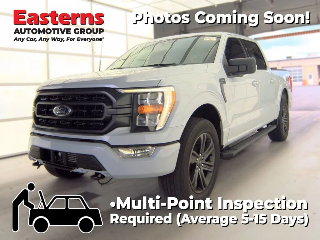 Used 2022 White Ford XLT image 1