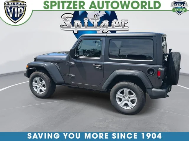 Used 2023 Gray Jeep Sport S image 7