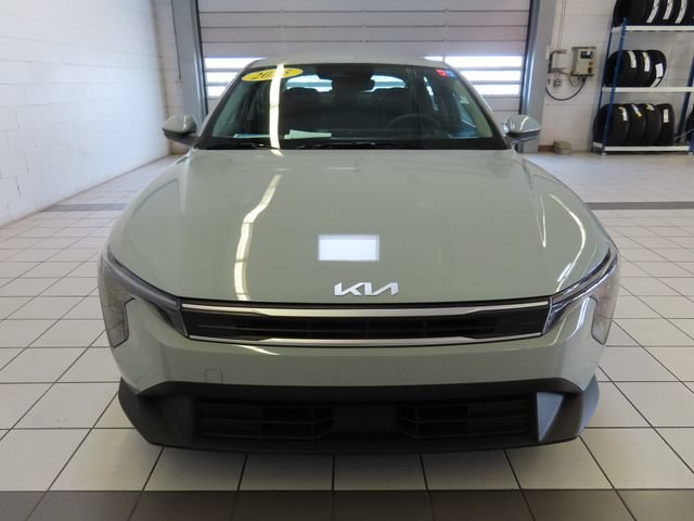 2025 Kia K4 LXS - Photo 17