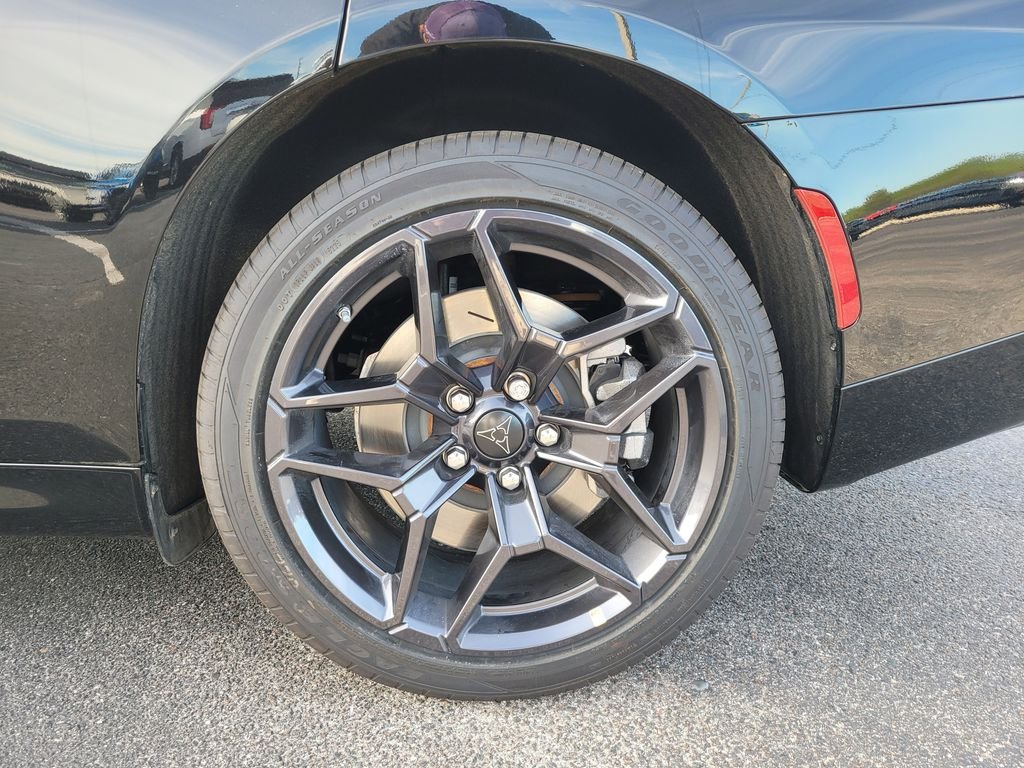 New 2026 Diamond Black Crystal Pearlcoat Dodge R/T Plus image 8