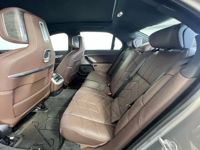 New 2024 Oxide Grey metallic BMW eDrive50 image 15