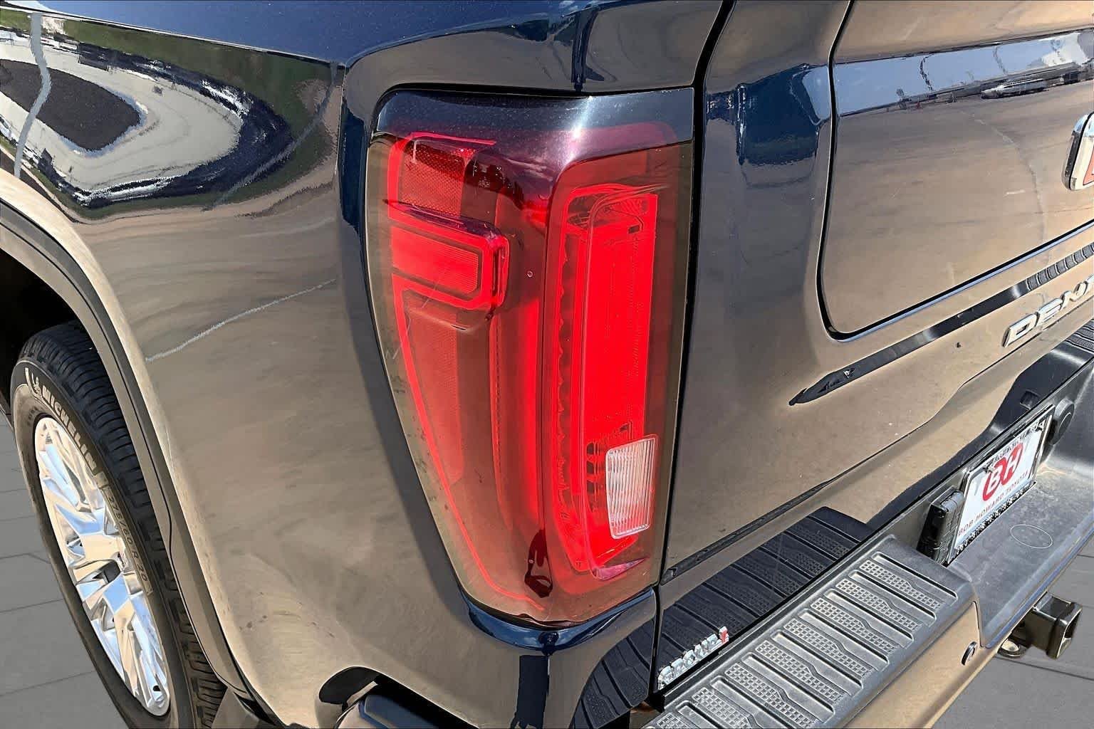 Used 2023 Pacific Blue Metallic GMC Denali image 28