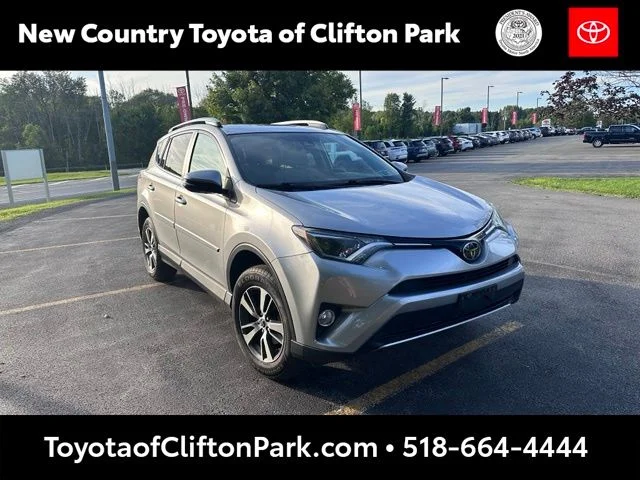 Used 2017 Silver Toyota XLE image 1