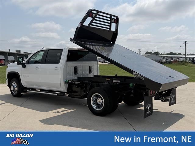 New 2026 Summit White Chevrolet LT image 9