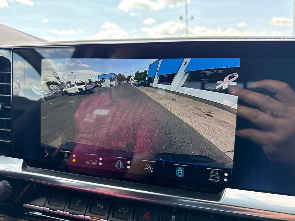 New 2026 Lakeshore Blue Metallic Chevrolet LT image 39