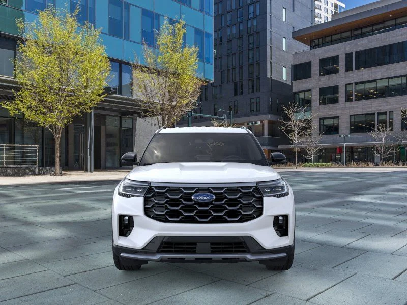 New 2026 Star White Metallic Tri-Coat Ford Platinum™ image 6