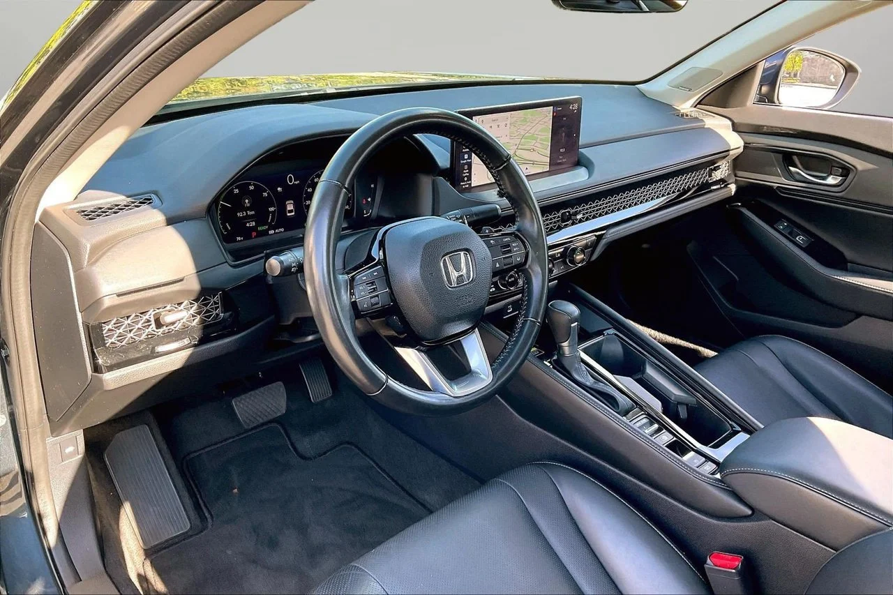 Certified Used 2023  Honda Touring image 20