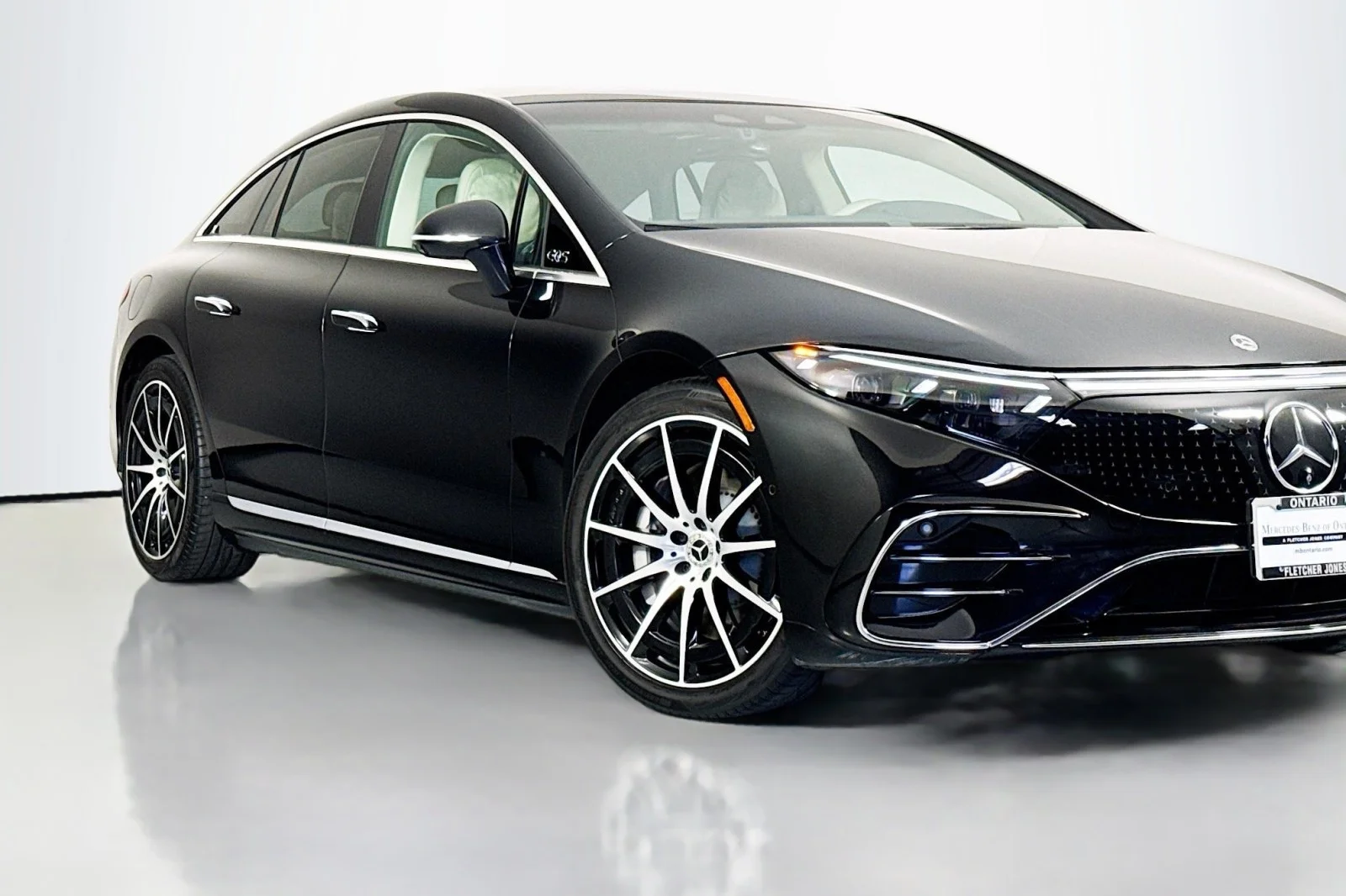 Used 2023 Obsidian Black Metallic Mercedes-Benz 580 image 12