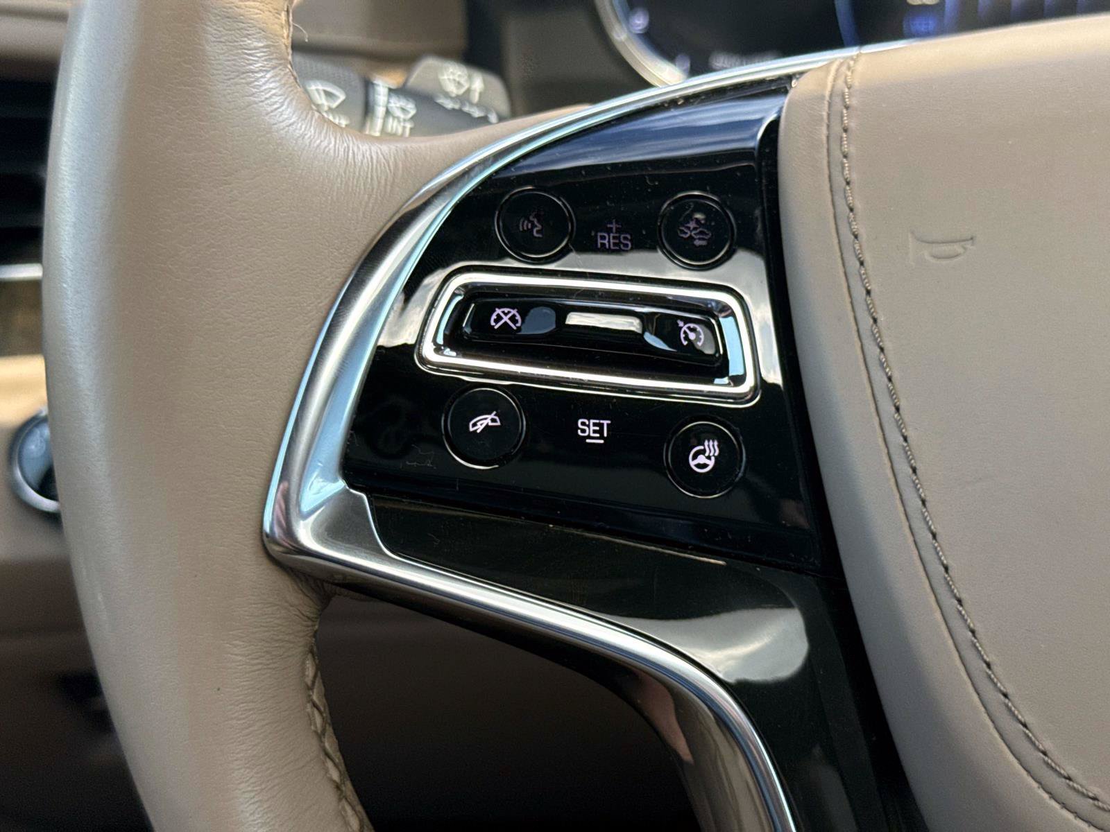 Used 2019 Red Passion Tintcoat CADILLAC Platinum Edition image 32