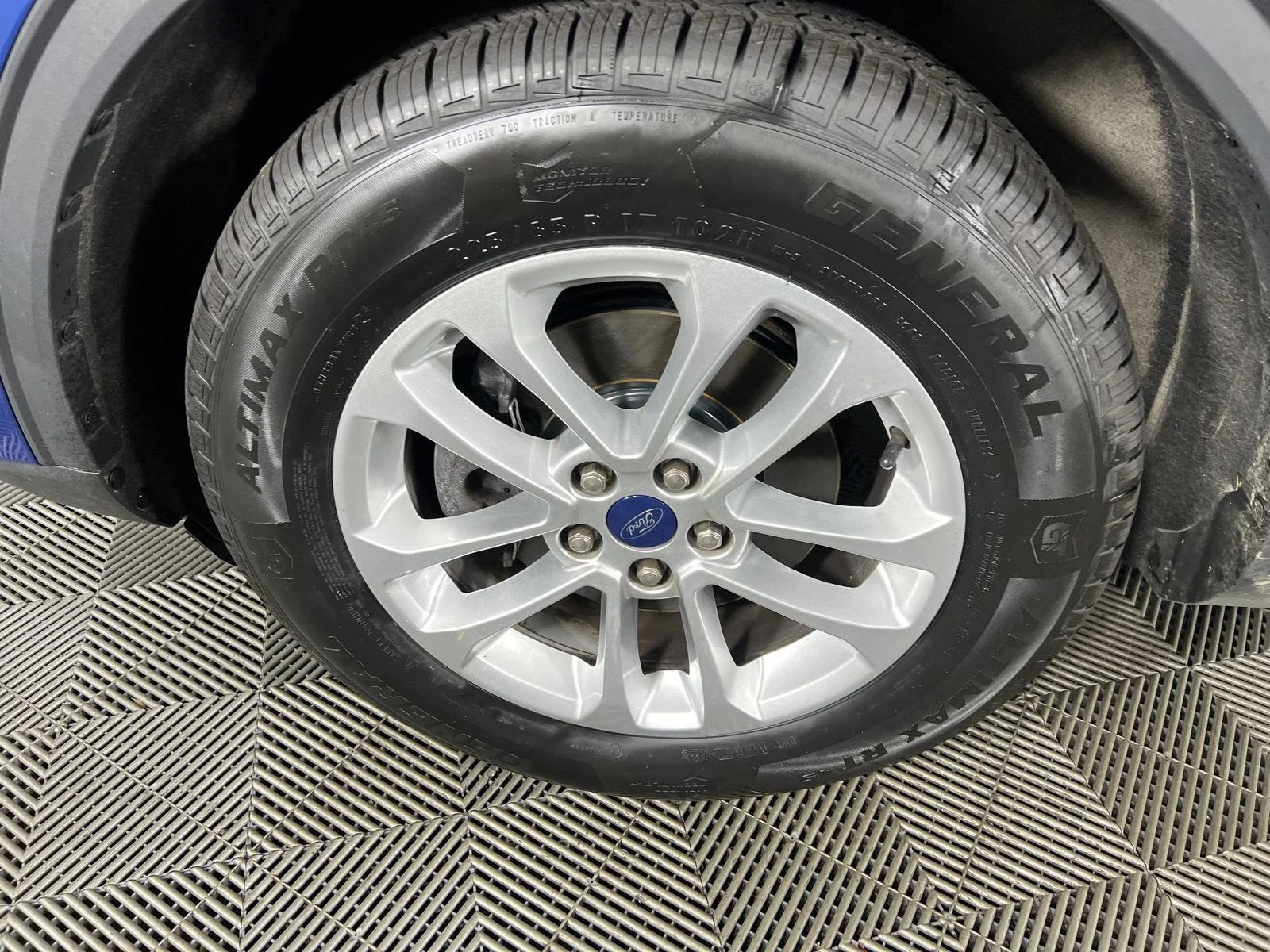 Used 2022 Atlas Blue Ford SE image 11