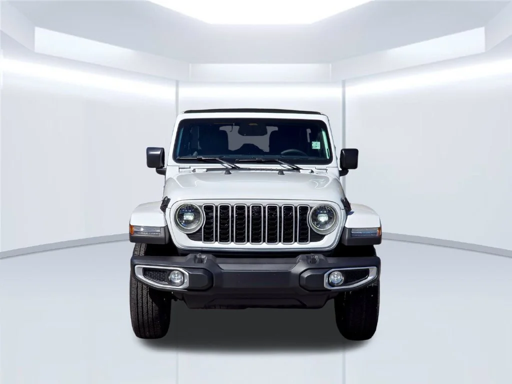 New 2027 White/off-white Jeep Sahara image 16
