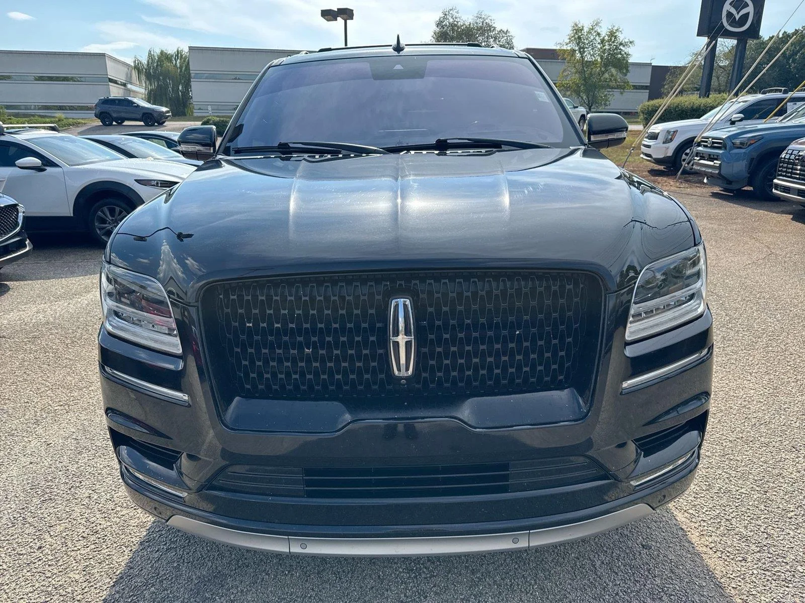 Used 2019 Infinite Black Metallic Lincoln Reserve image 21