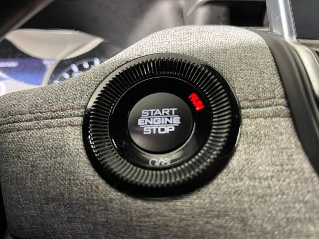 Used 2023 Gray Jeep Latitude Lux image 24