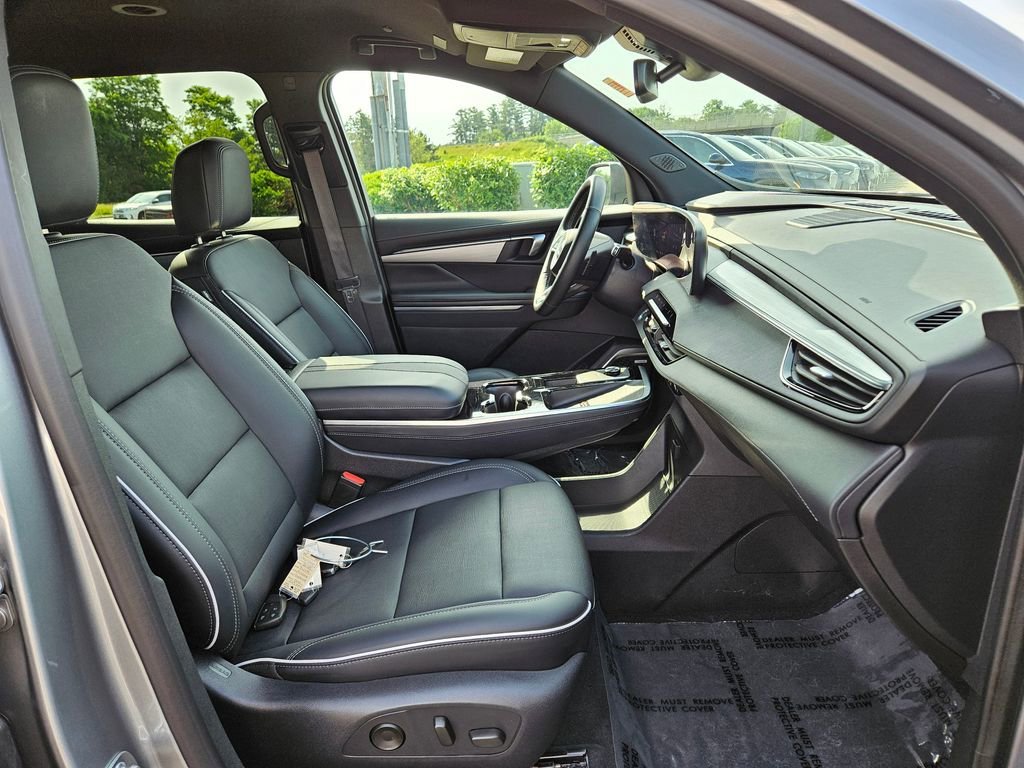 2025 Buick Enclave Preferred - Photo 14