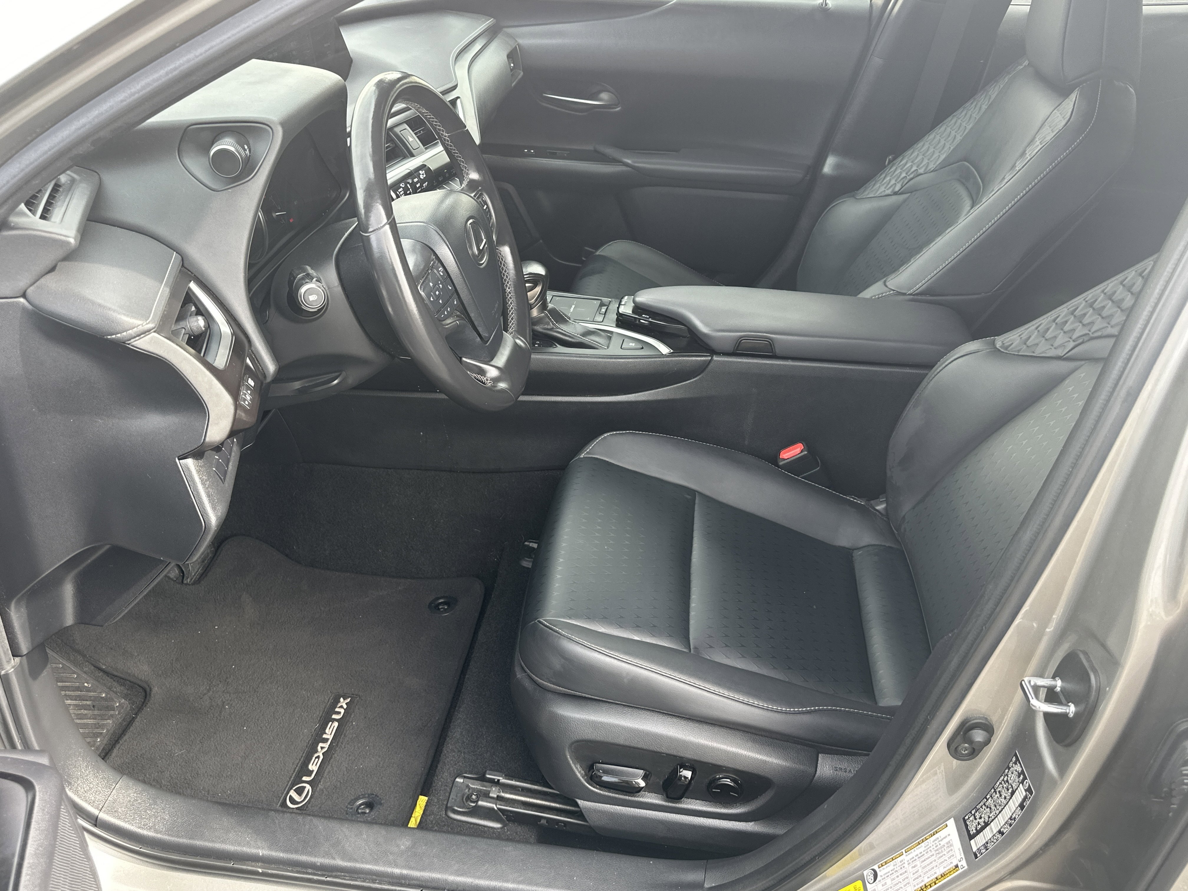 Used 2022 ATOMIC SILVER Lexus UX 200 image 10