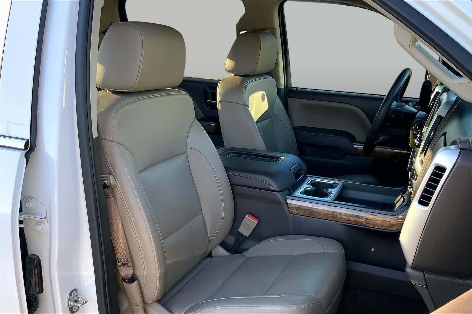 Used 2018 Summit White GMC SLT image 9
