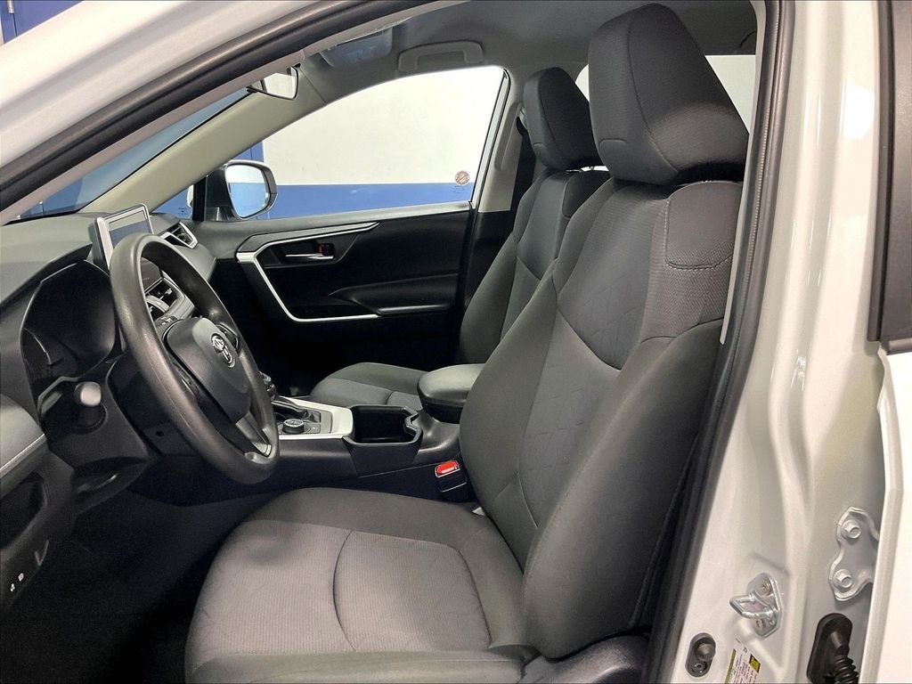 Used 2025 White Toyota XLE image 10