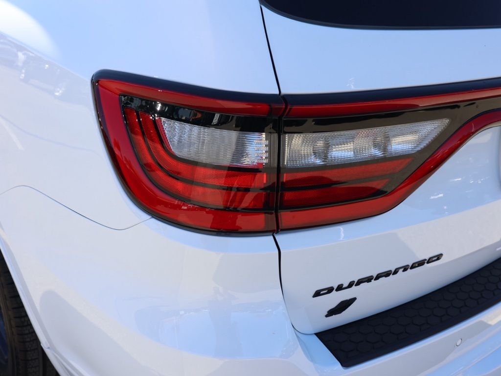 New 2026 White Knuckle Clear-Coat Exterior Paint Dodge GT Plus HEMI V8 image 6