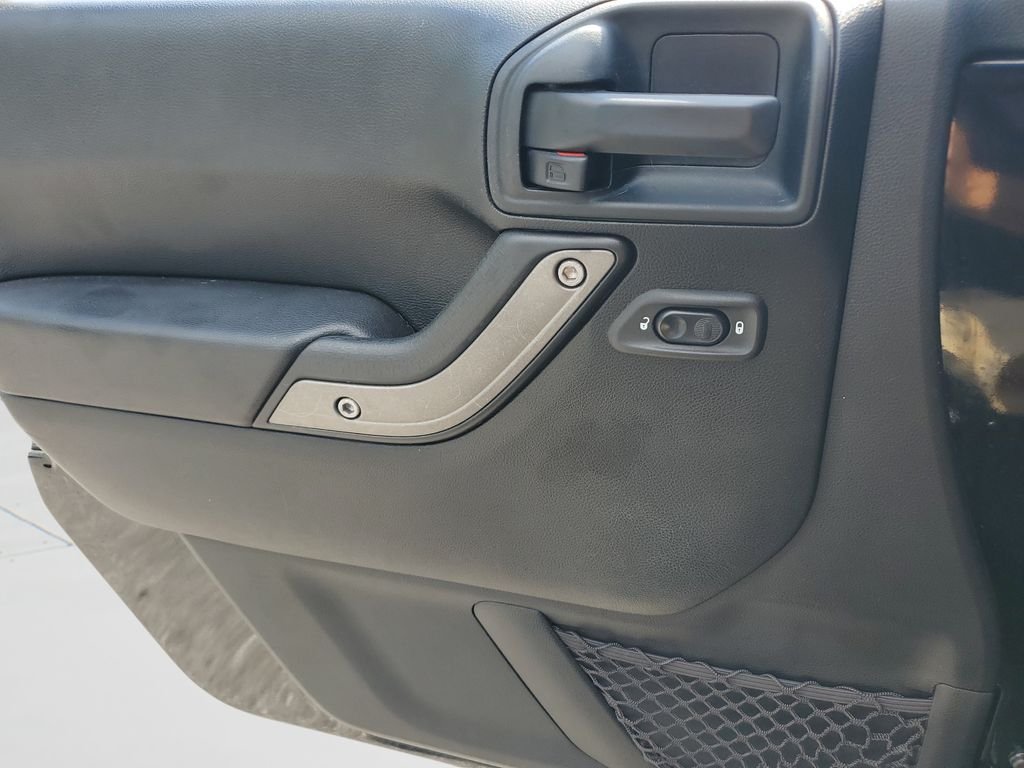 2018 Jeep Wrangler JK Unlimited Sport S - Photo 18
